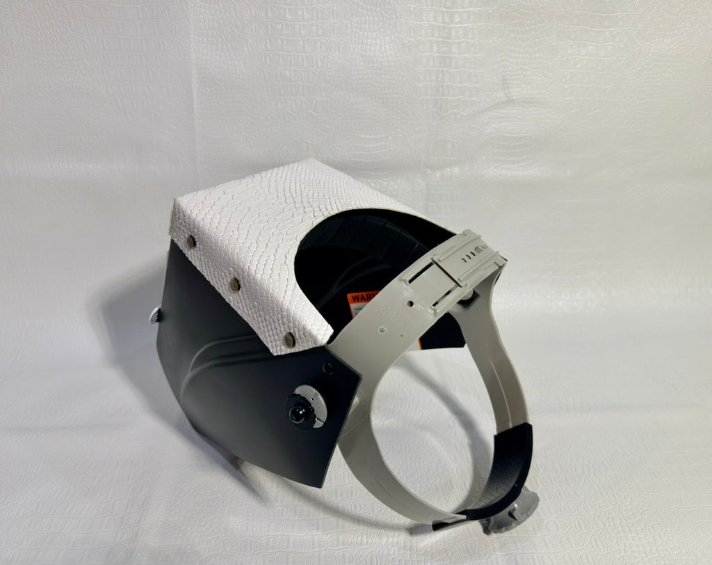 Black Hood, White Flip, White Python