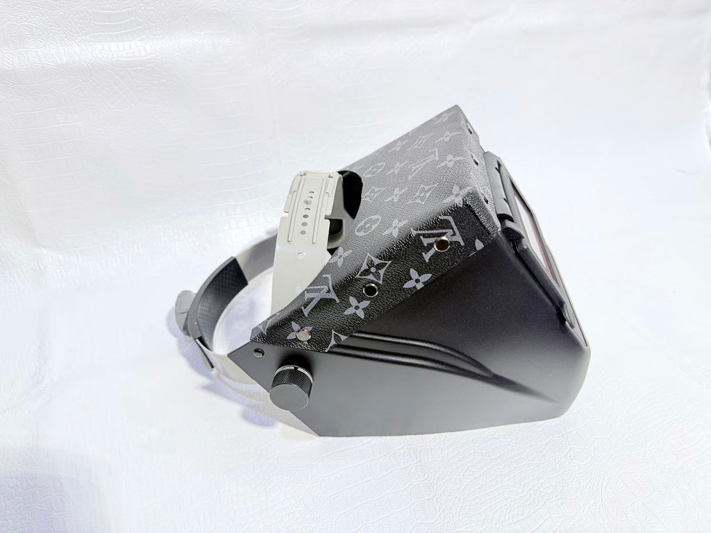 Black Hood, Black Flip, Black LV