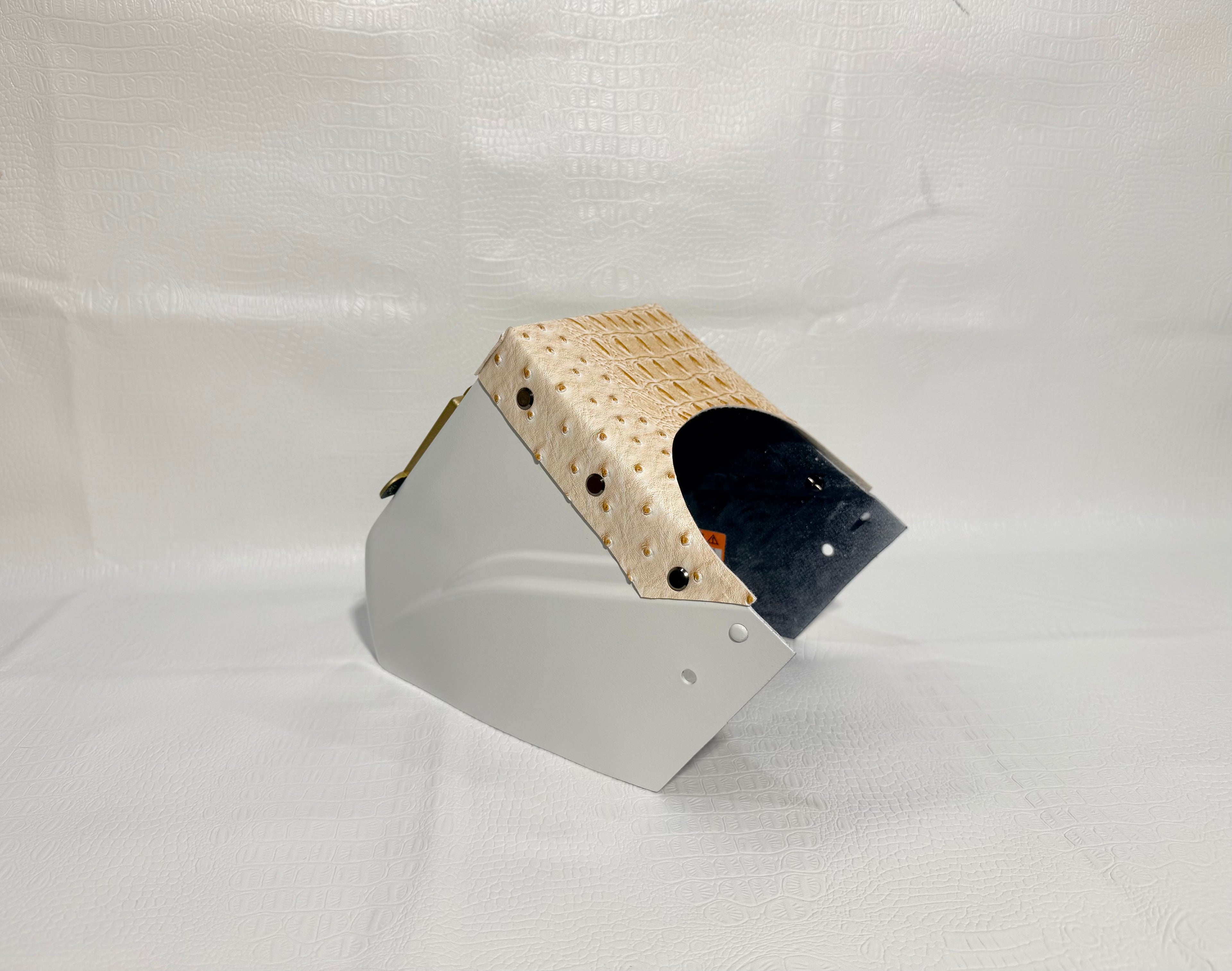 White Hood, Gold Flip, Cream Gatorich