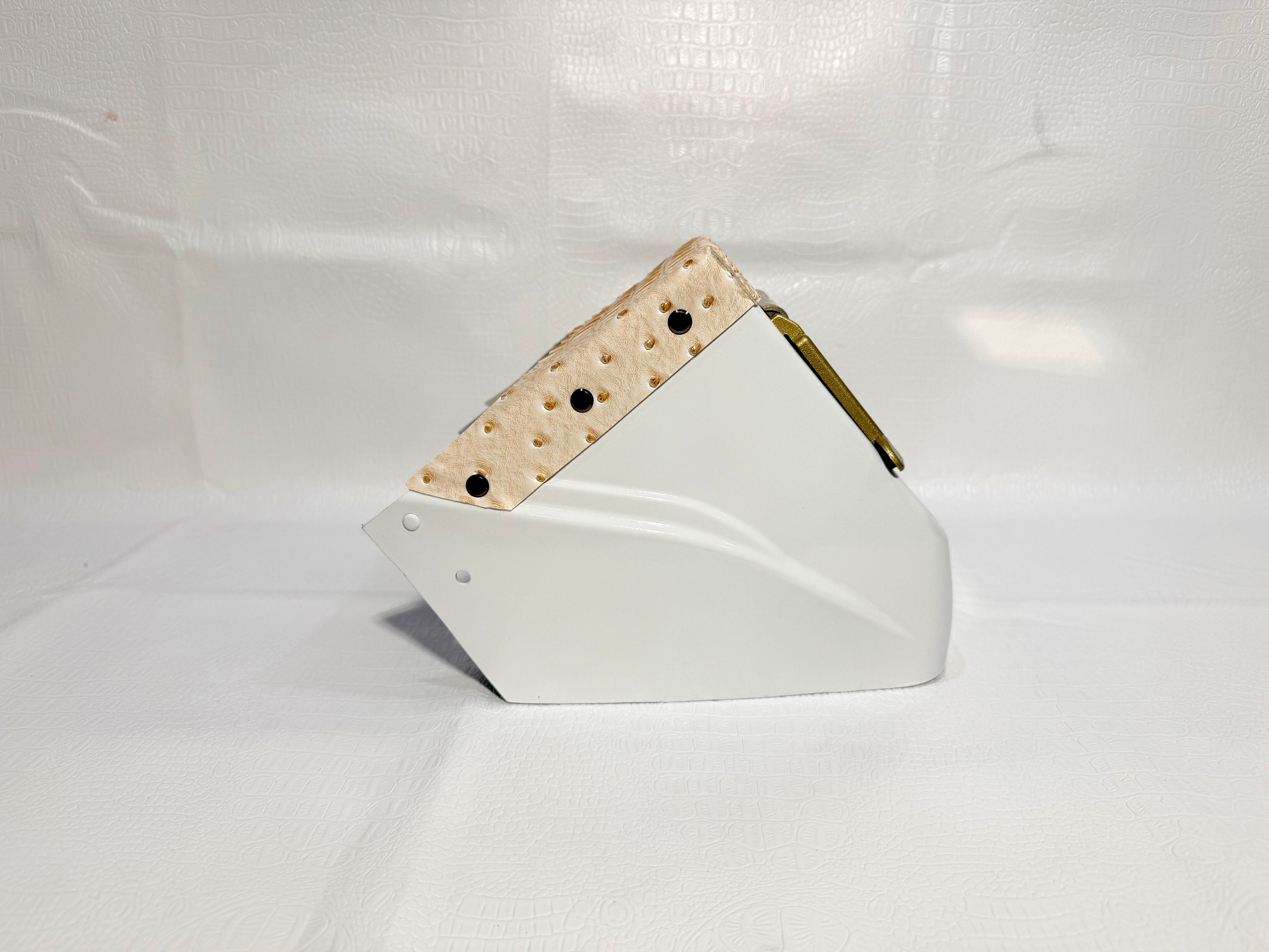 White Hood, Gold Flip, Cream Gatorich