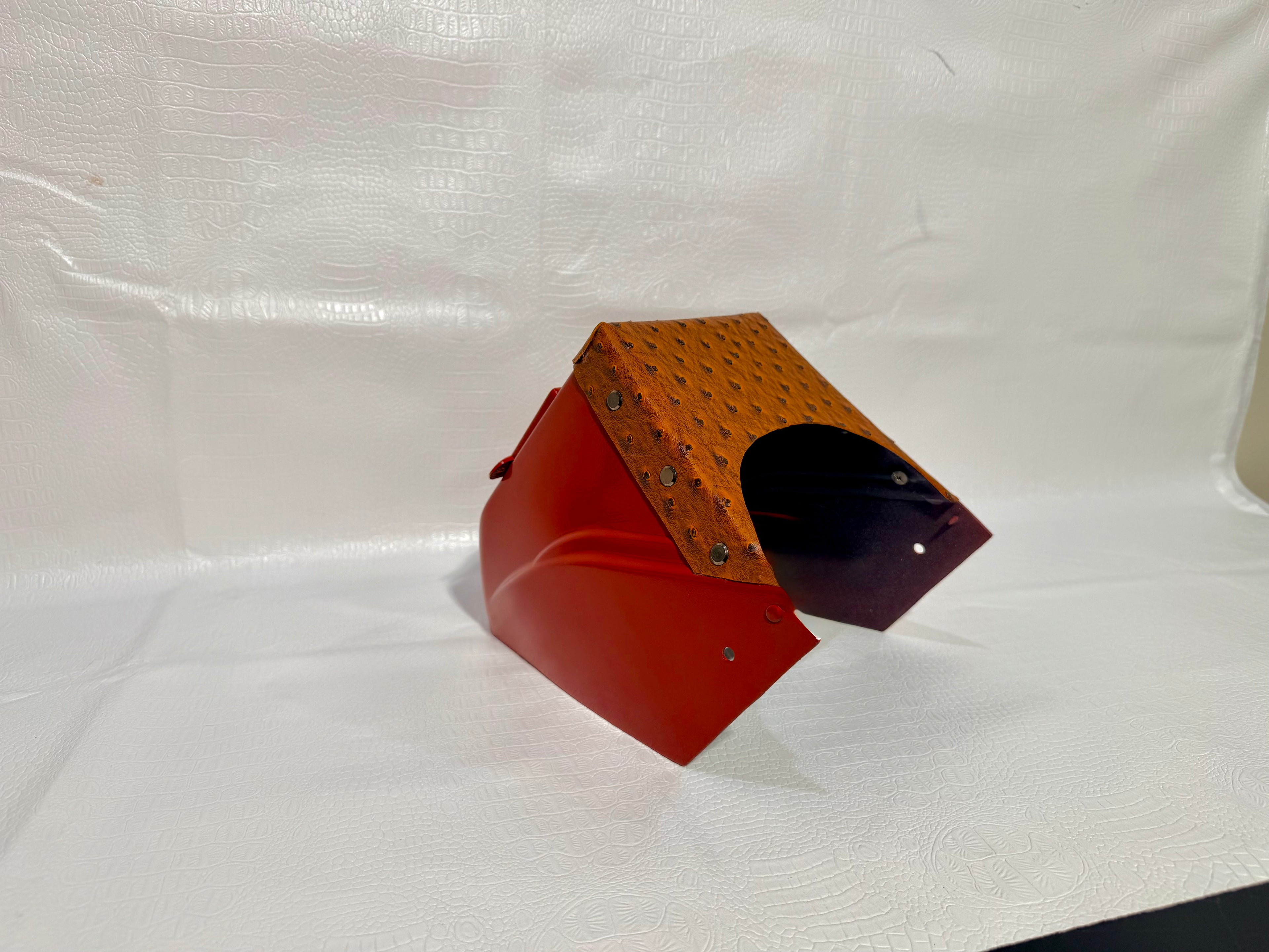 Red Hood, Red Flip, Cognac Ostrich