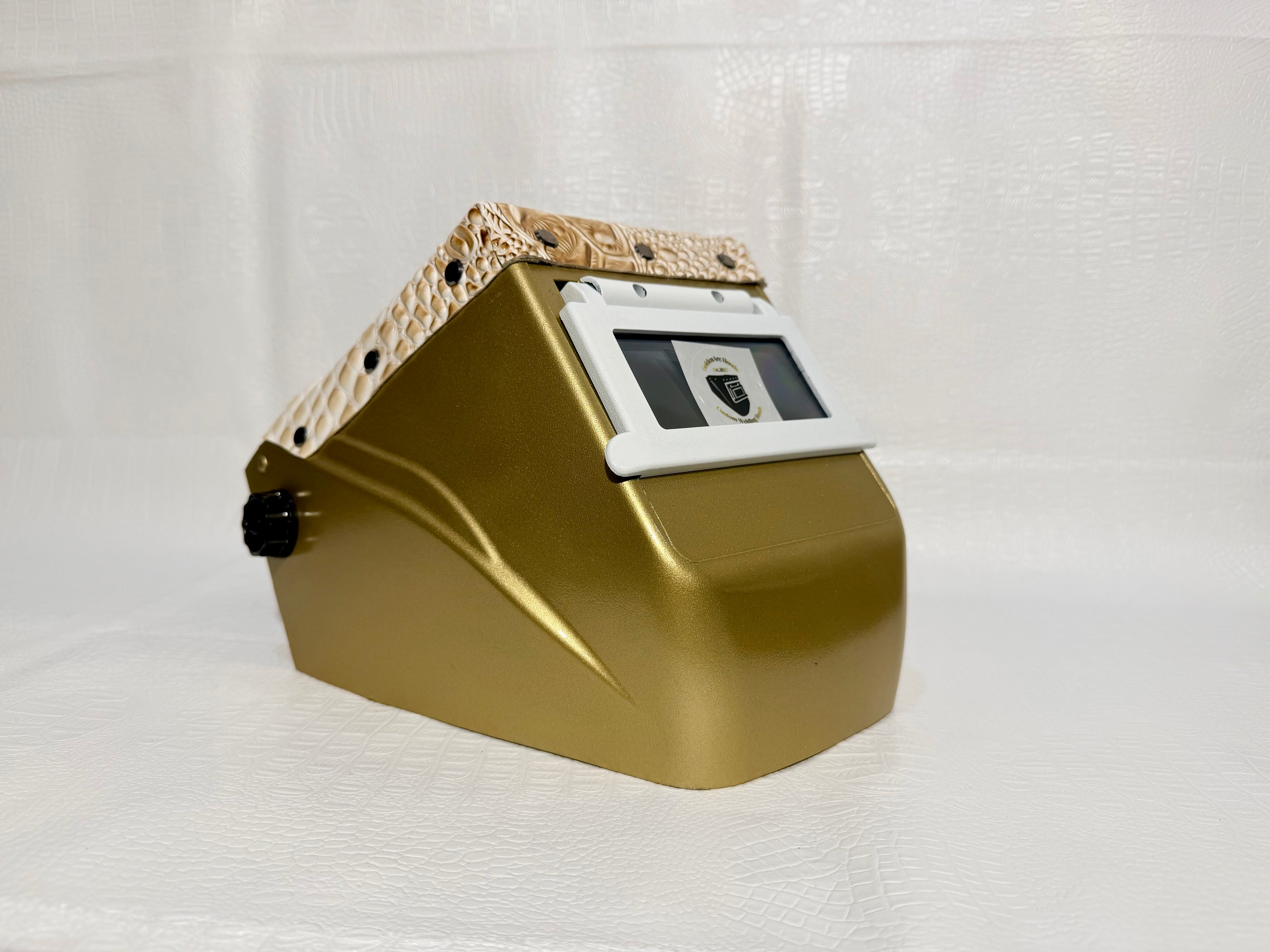 Gold Hood, White flip with Gold & White Gator