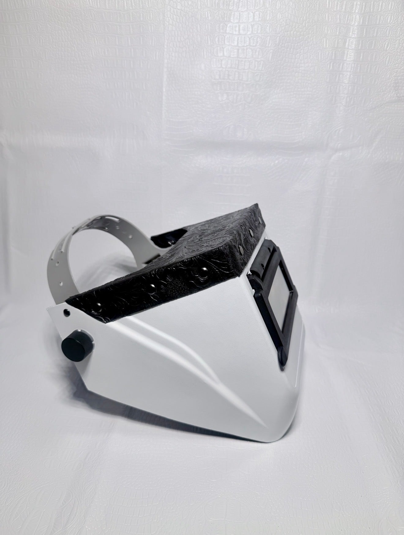 White Hood, Black Flip, Black Floral